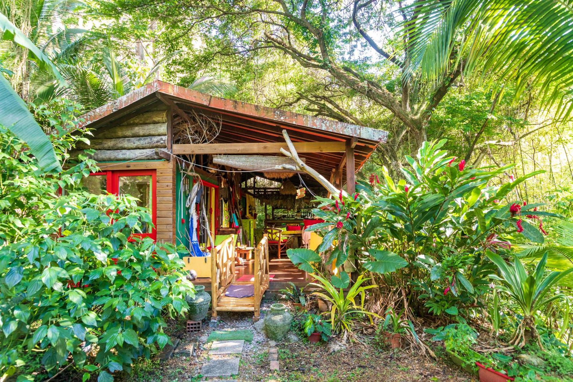 Martinique Treehouse Villa Canton Suisse Exterior photo