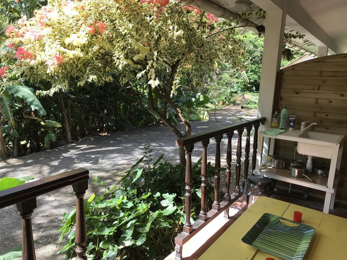 Martinique Treehouse Villa Canton Suisse Exterior photo